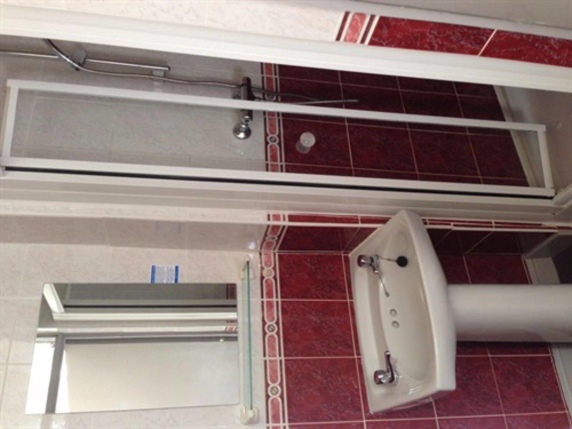 74 Belgravia Guest house 4*
