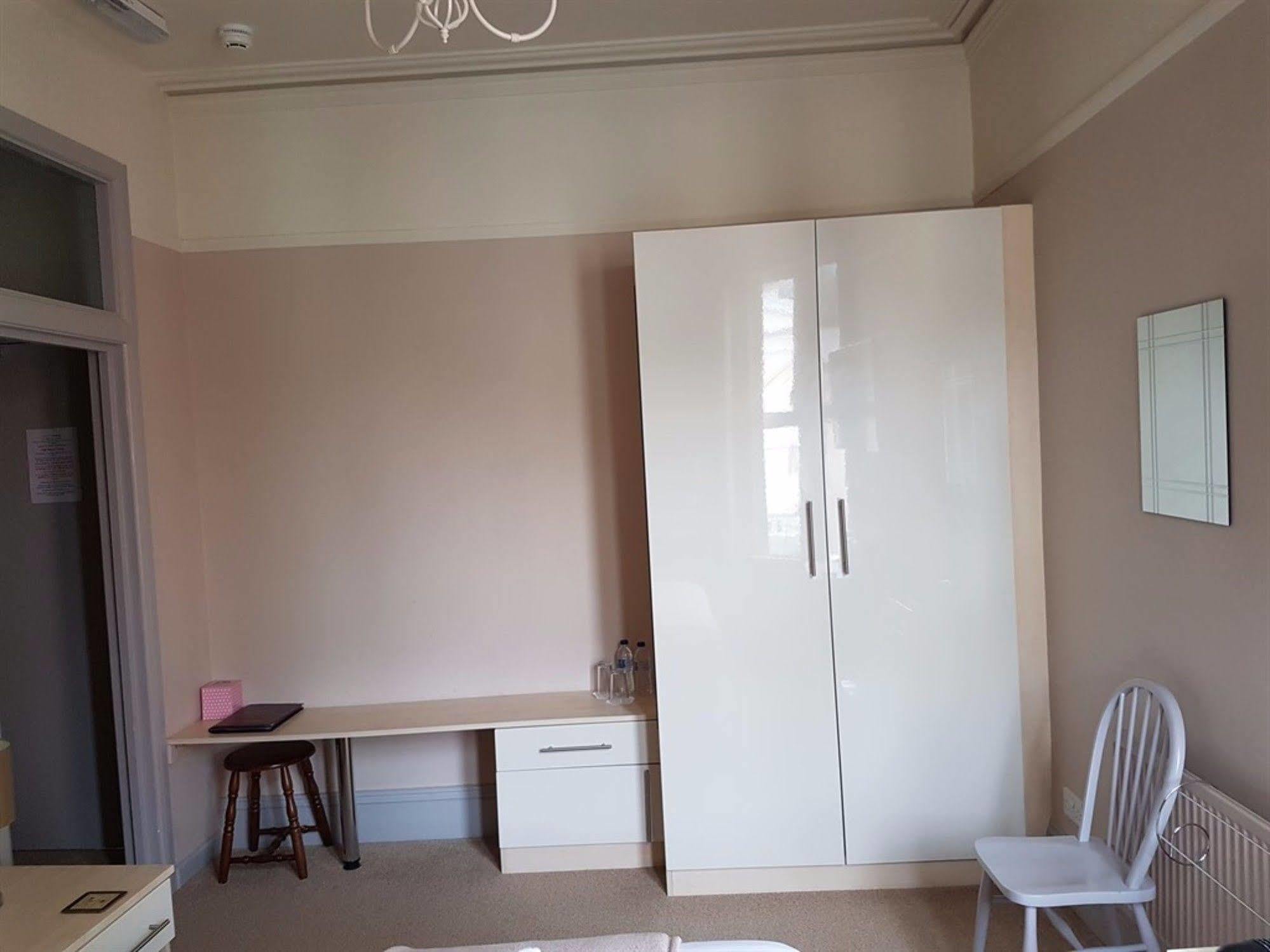 Guest house 74 Belgravia 4*