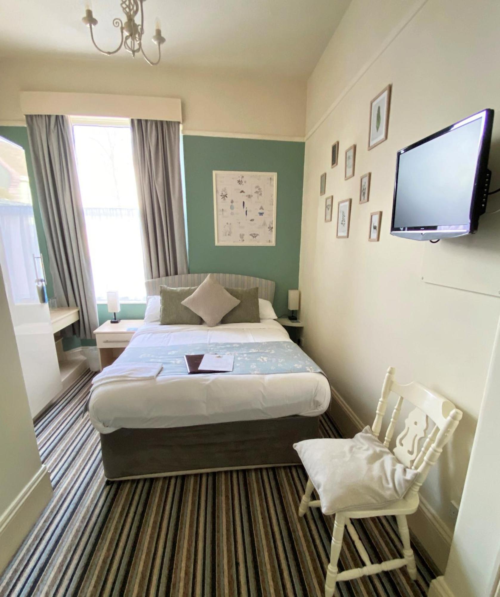 74 Belgravia Gasthof 4*